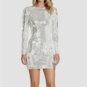 Dress The Population Lola Backless White Silver
Sequin Long Sleeve Mini Dress L